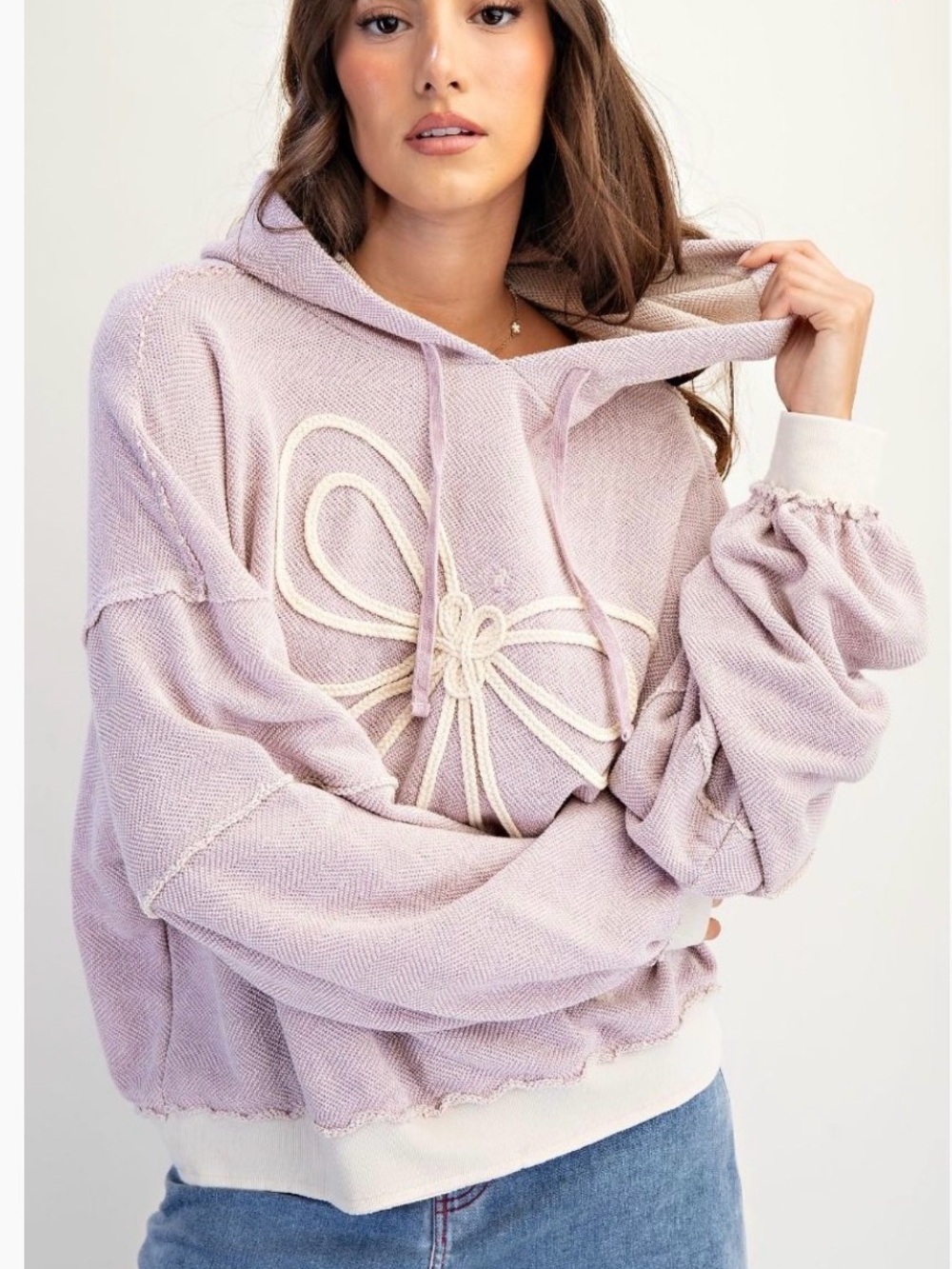 Easel BOW EMBROIDERY HOODED PULLOVER
